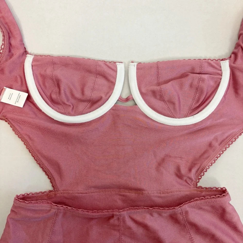 Tularosa Aura One Piece in Dusk Rose Size XS - Picture 8 of 14